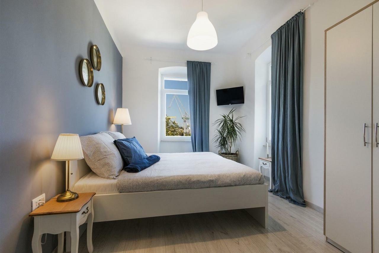 *** Lounge Terrace Apartment With The Harbour View / City Centre *** PUY Eksteriør bilde